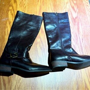 Lauren Blackwell Boots black size 10.    Box 5